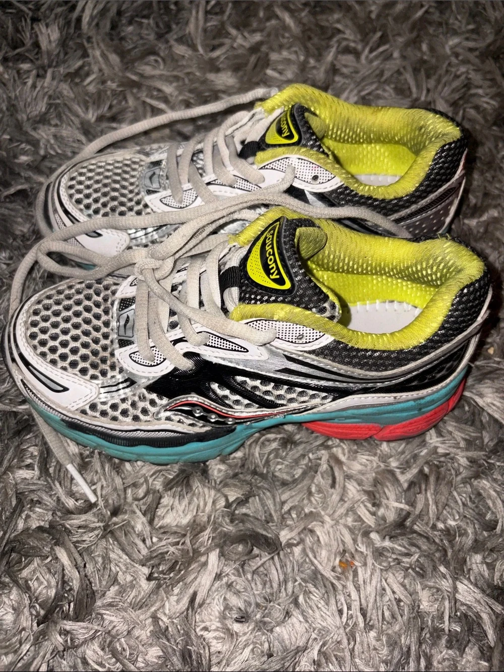 Saucony pre school  Grey and Neon Yellow Running Sneakers. No inner sole